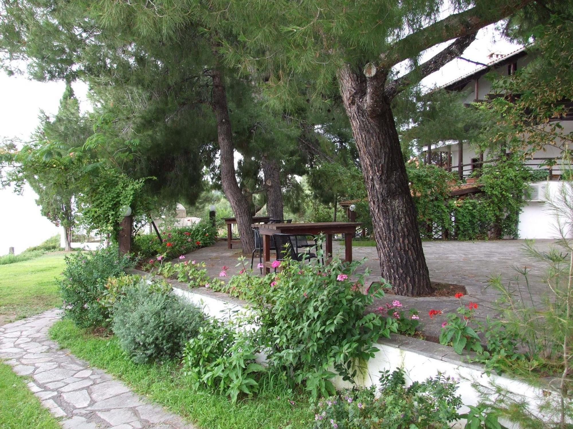 Para Thin Alos Inn Neos Marmaras Exterior foto